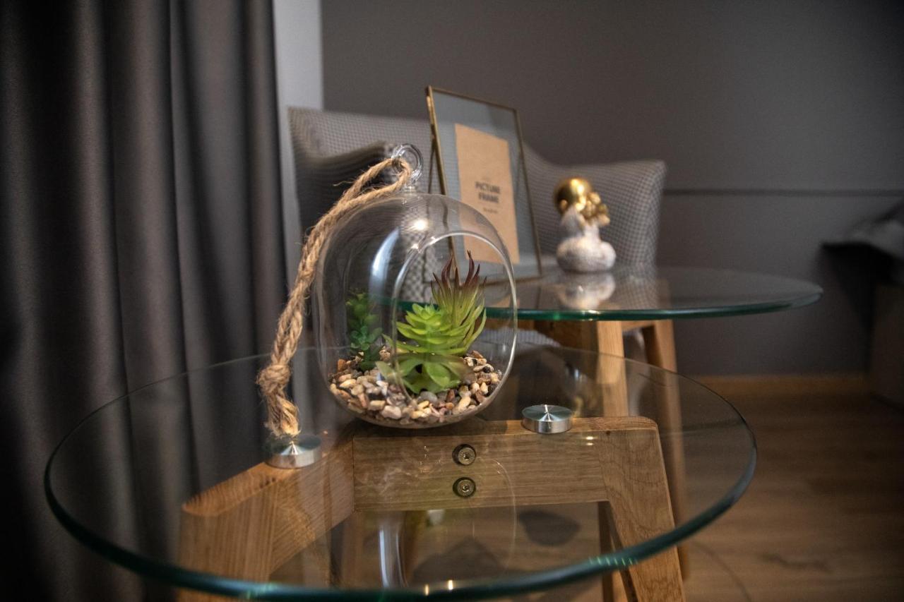 Triss Hotel Tirana Kültér fotó